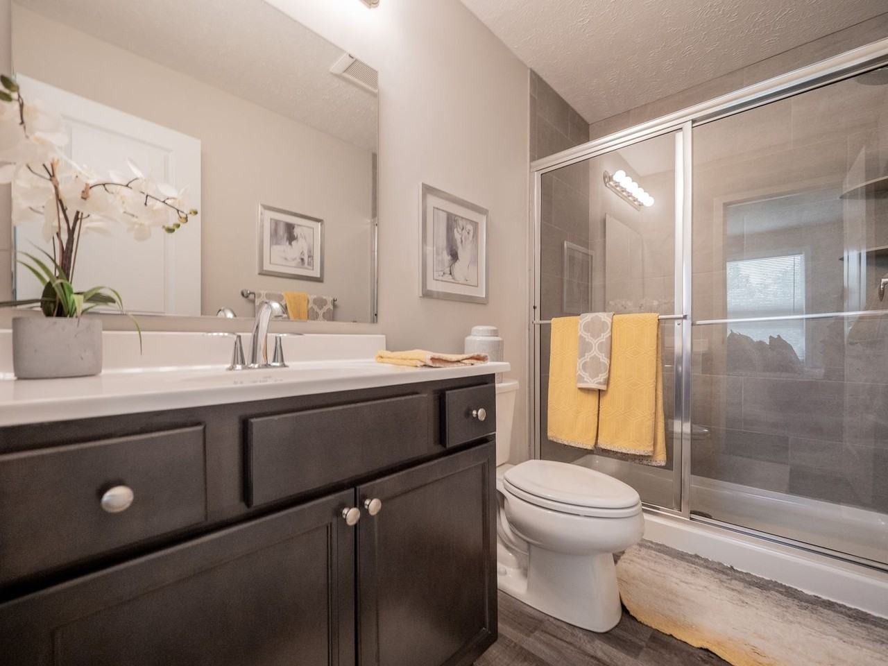 The Standard on Lakeshore - Photo 5 of 15