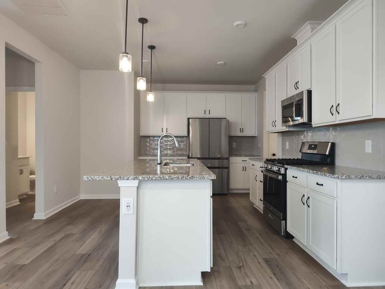 5821 Wentwood Ct - Photo 5 of 30