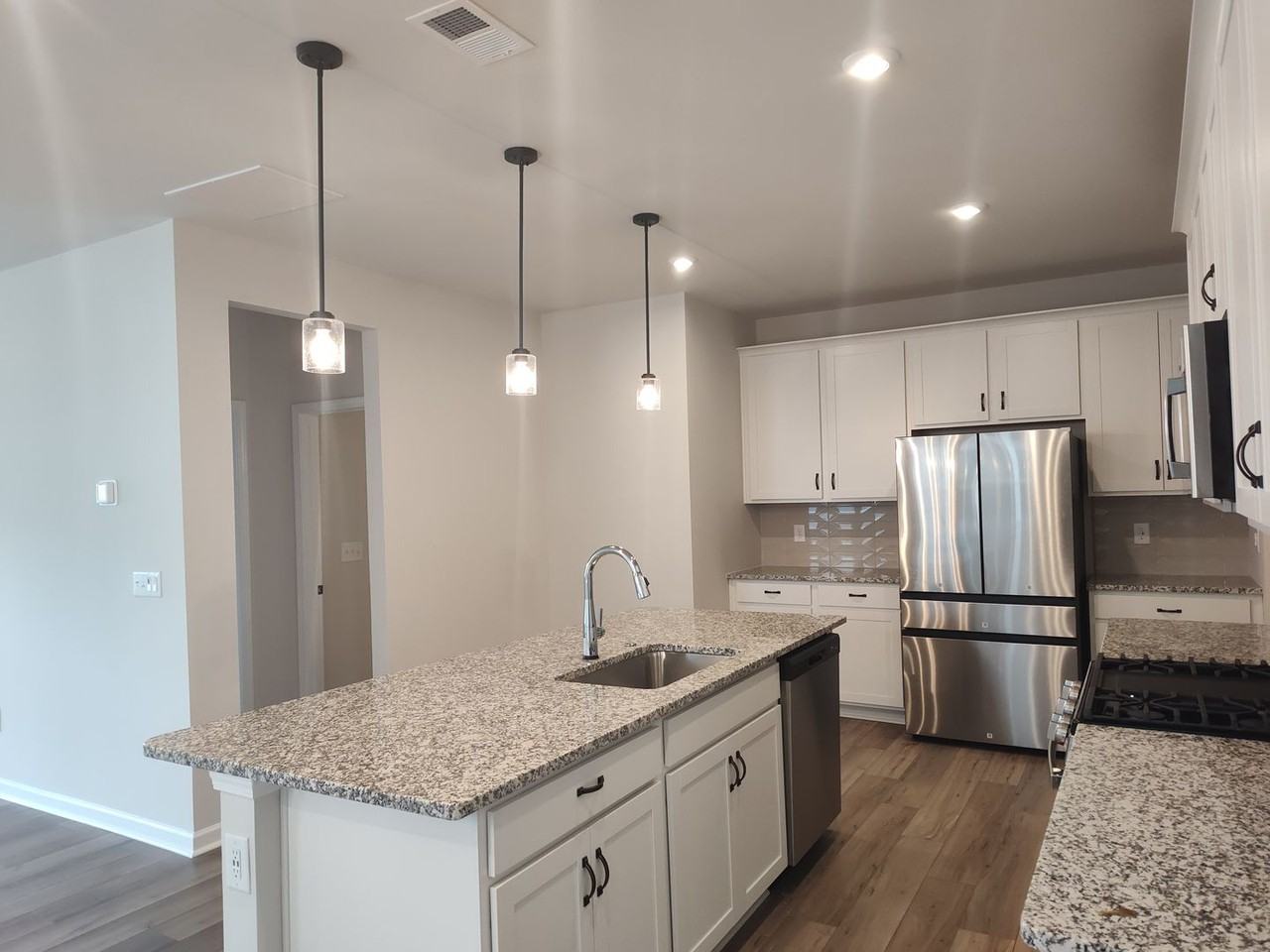 5821 Wentwood Ct - Photo 6 of 30