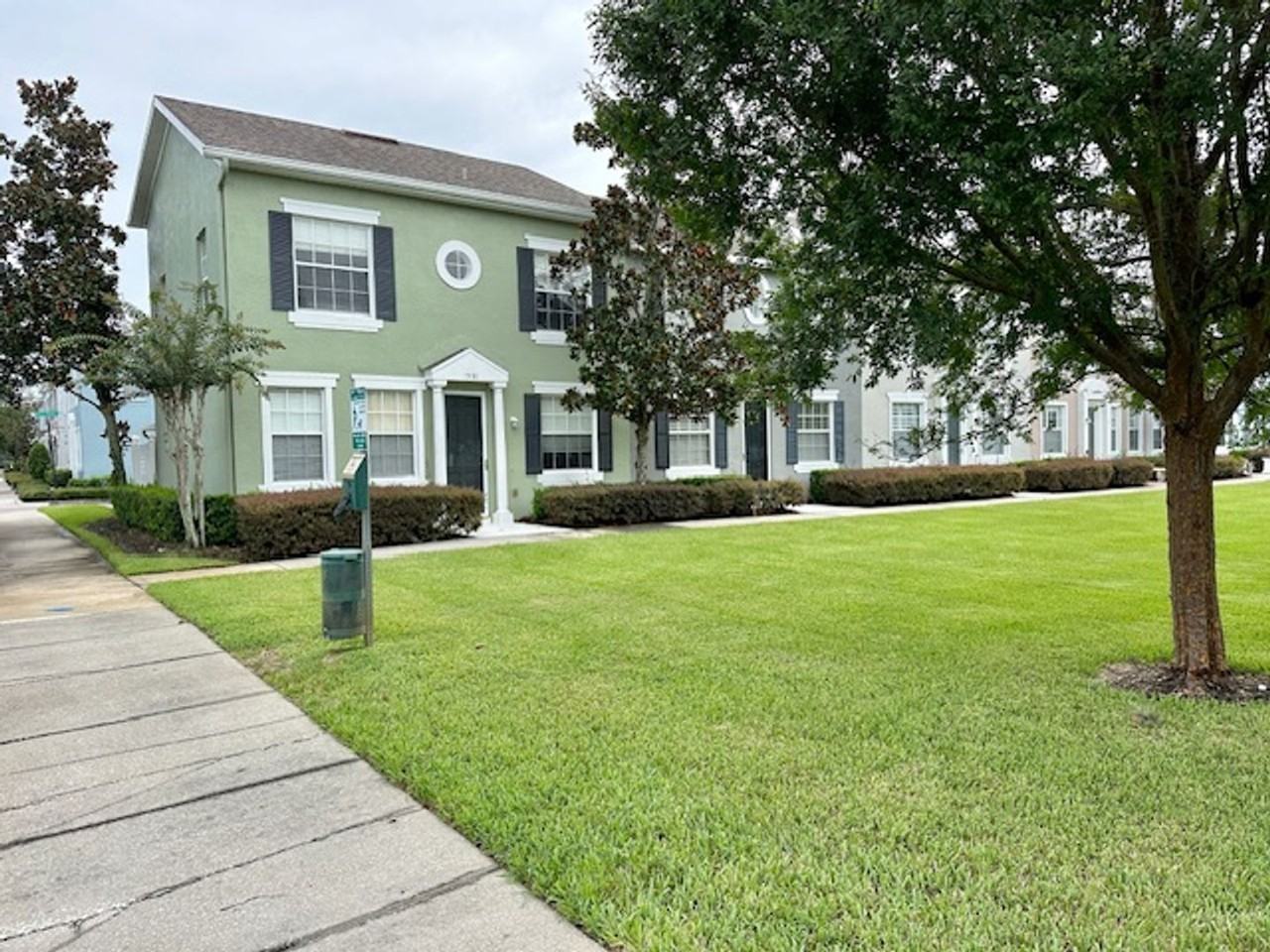 13181 Center Square Dr - Photo 3 of 42