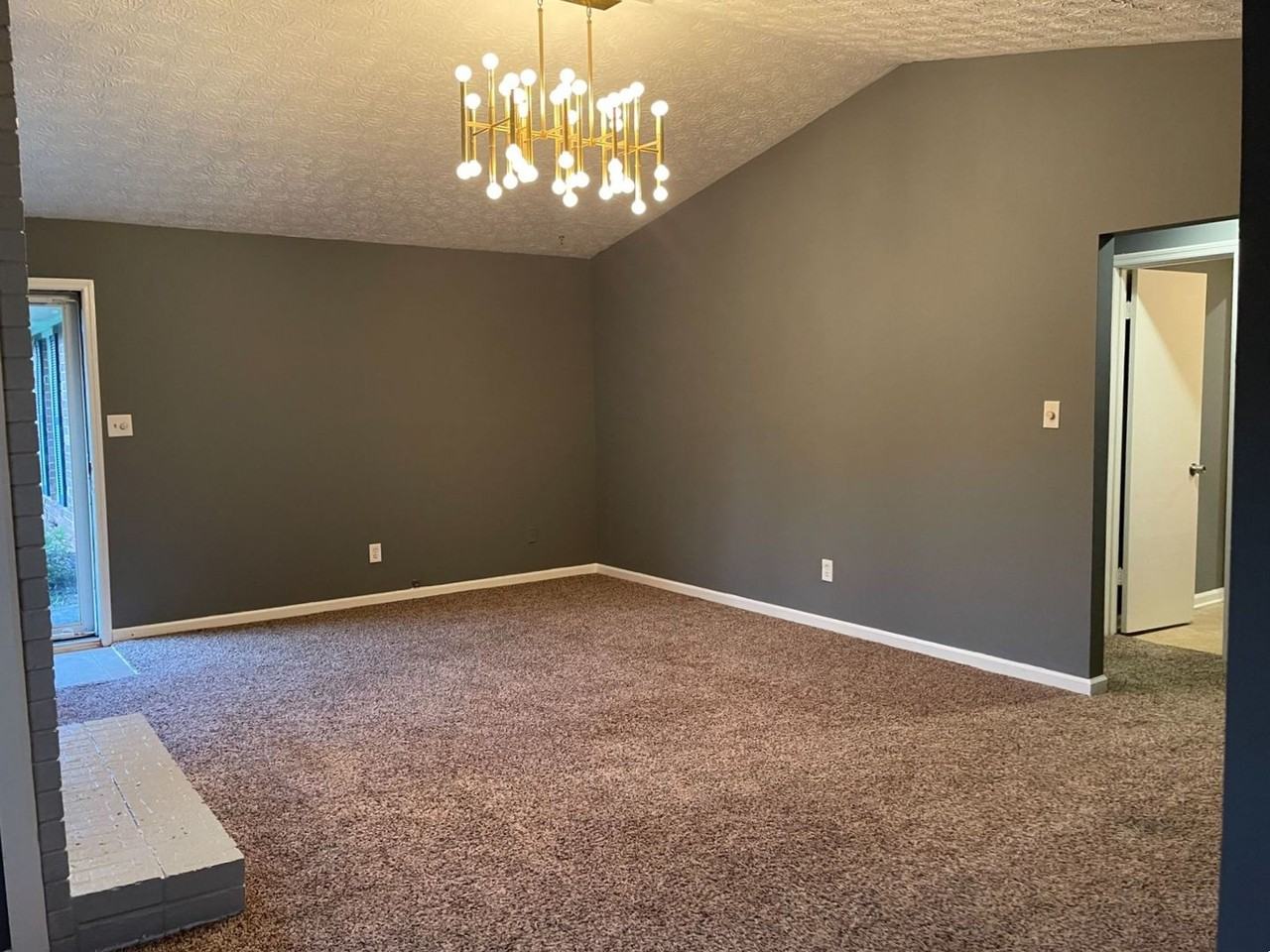 425 CHASE DR. - Photo 2 of 9