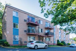 731-733 - 2 Bedroom units with Utilities included! - Photo 1 of 1