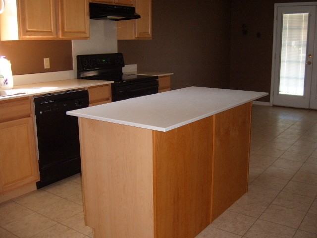 222 N Ridge Dr - Photo 4 of 8