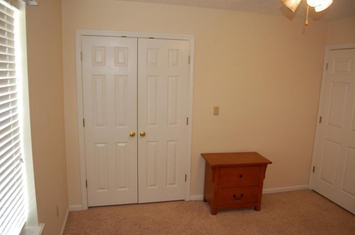 222 N Ridge Dr - Photo 7 of 8