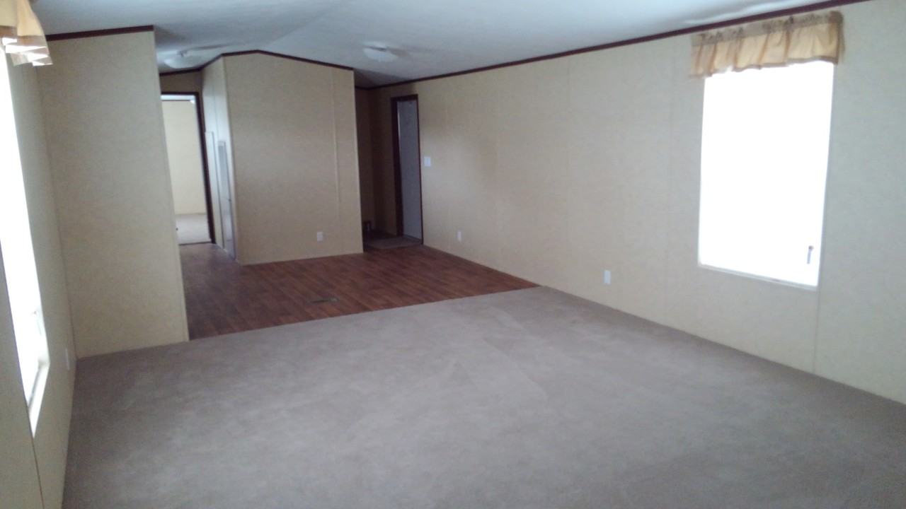 176 Tower Ln - Photo 2 of 7