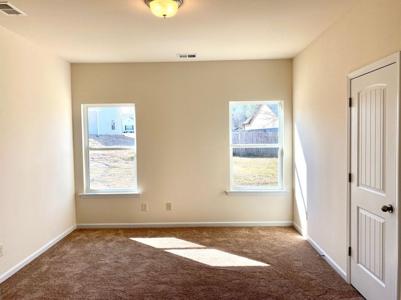 18 Pippin Pl Ne - Photo 3 of 8