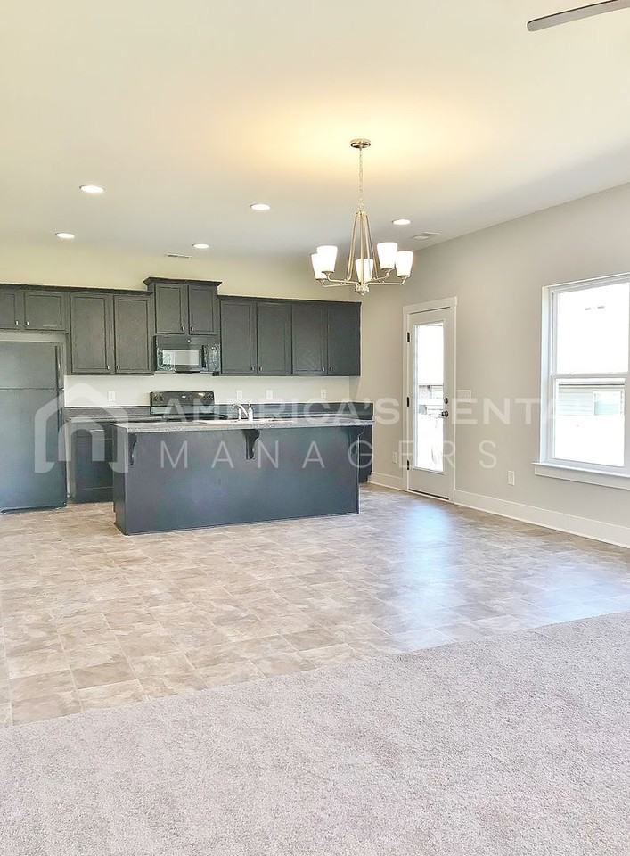 6559 Cathwick Way - Photo 7 of 38