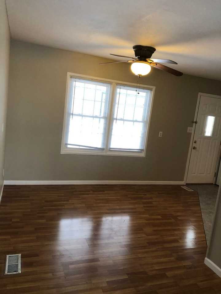 510 E Camden Dr - Photo 3 of 7