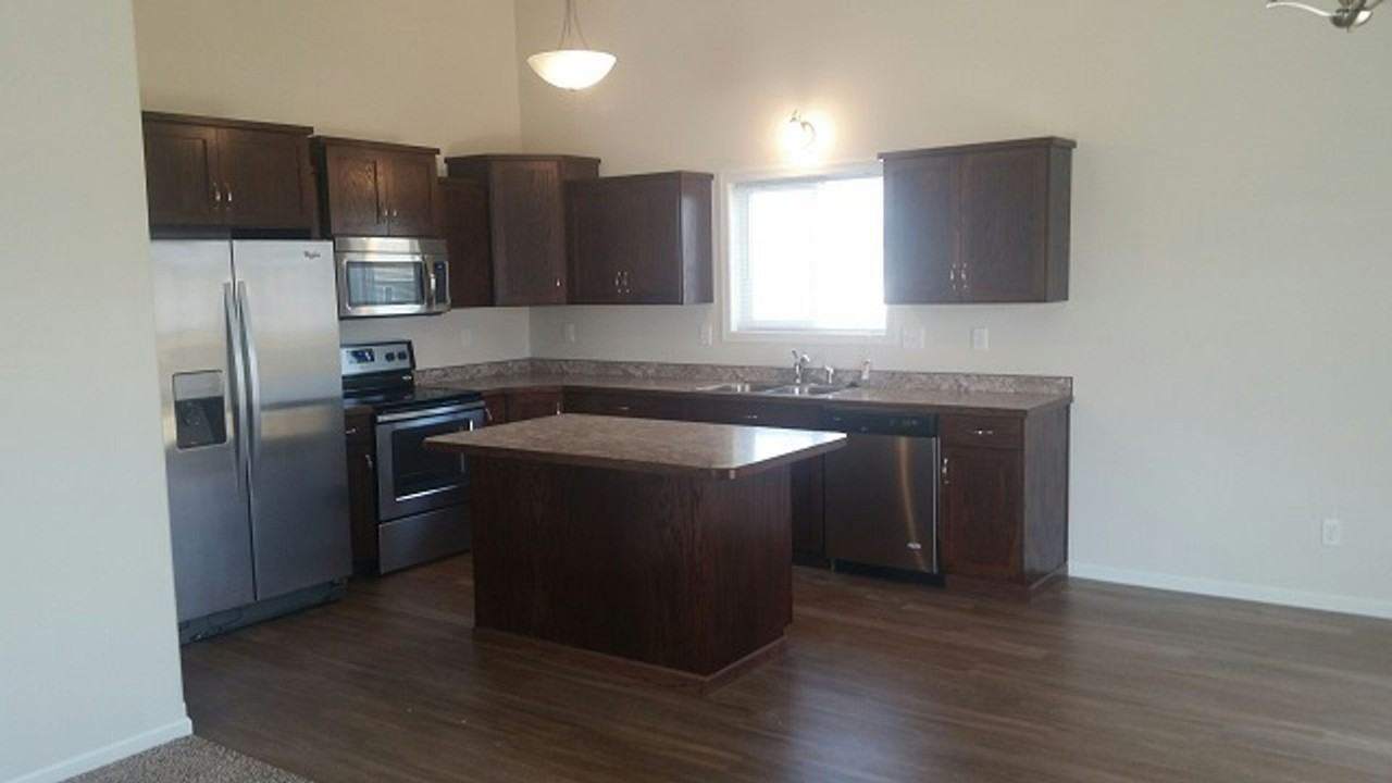 3234 26th St S - Photo 3 of 6