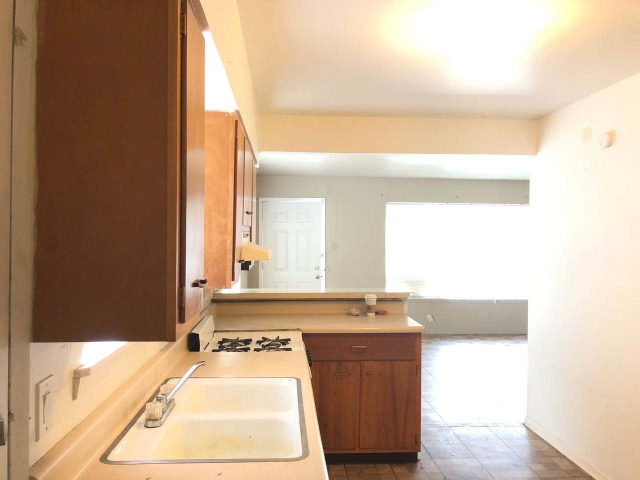 308 Babcock Rd - Photo 5 of 7
