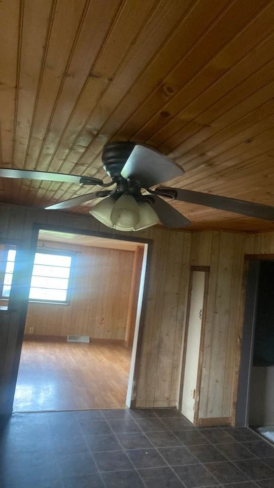 1116 6th Ave Ne - Photo 7 of 7