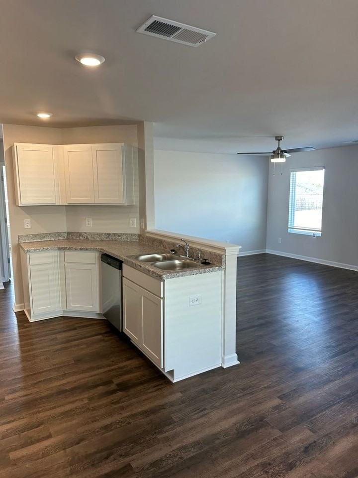 125 Coleman Way - Photo 7 of 23
