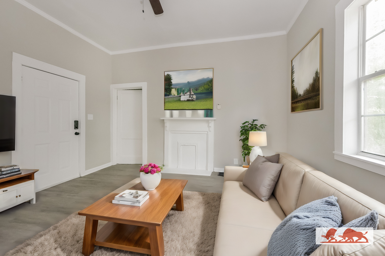 725 Williams St - Photo 5 of 19