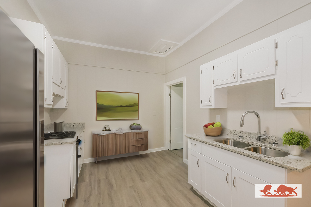 725 Williams St - Photo 6 of 19