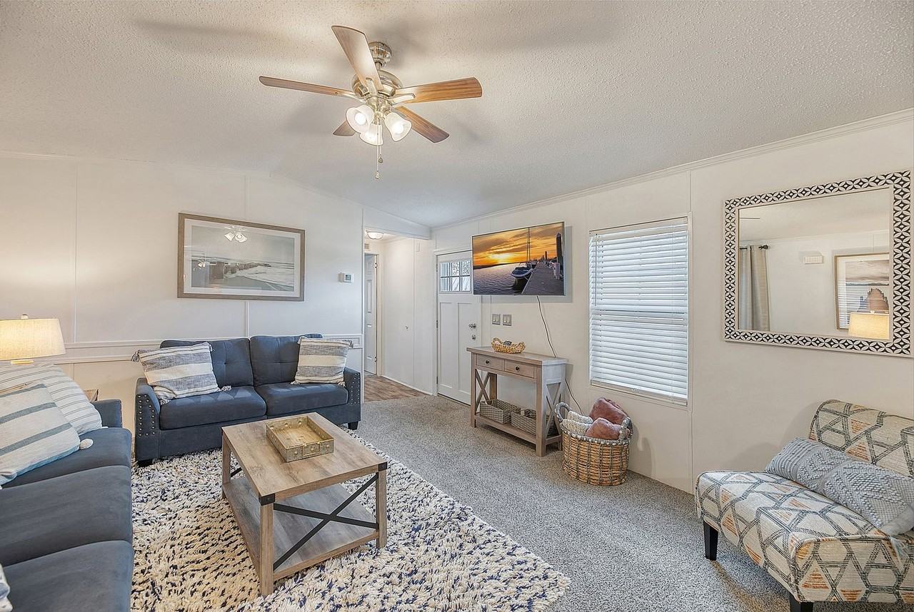 1617 Refuge Run - Photo 3 of 25