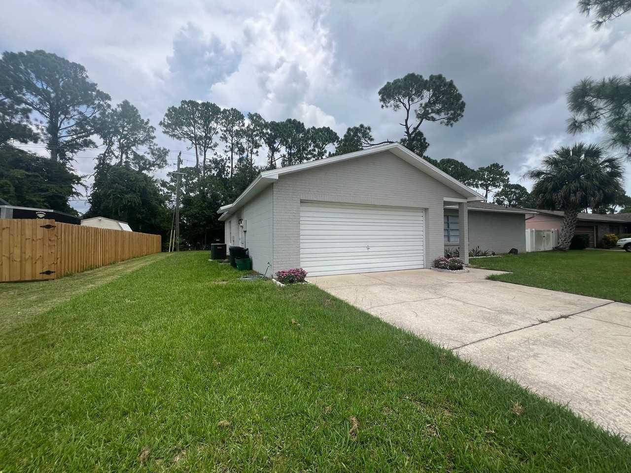 1223 Jeffery Dr - Photo 2 of 22