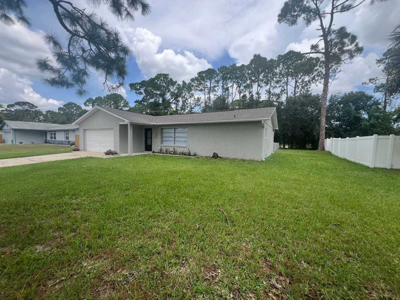 1223 Jeffery Dr - Photo 3 of 22