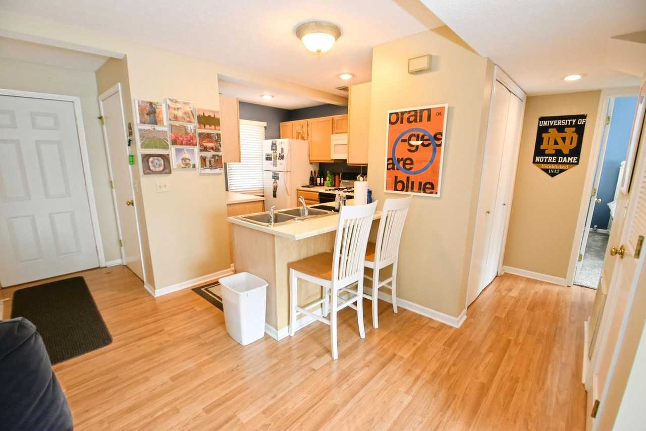 1523 N Oakhill Dr - Photo 6 of 24