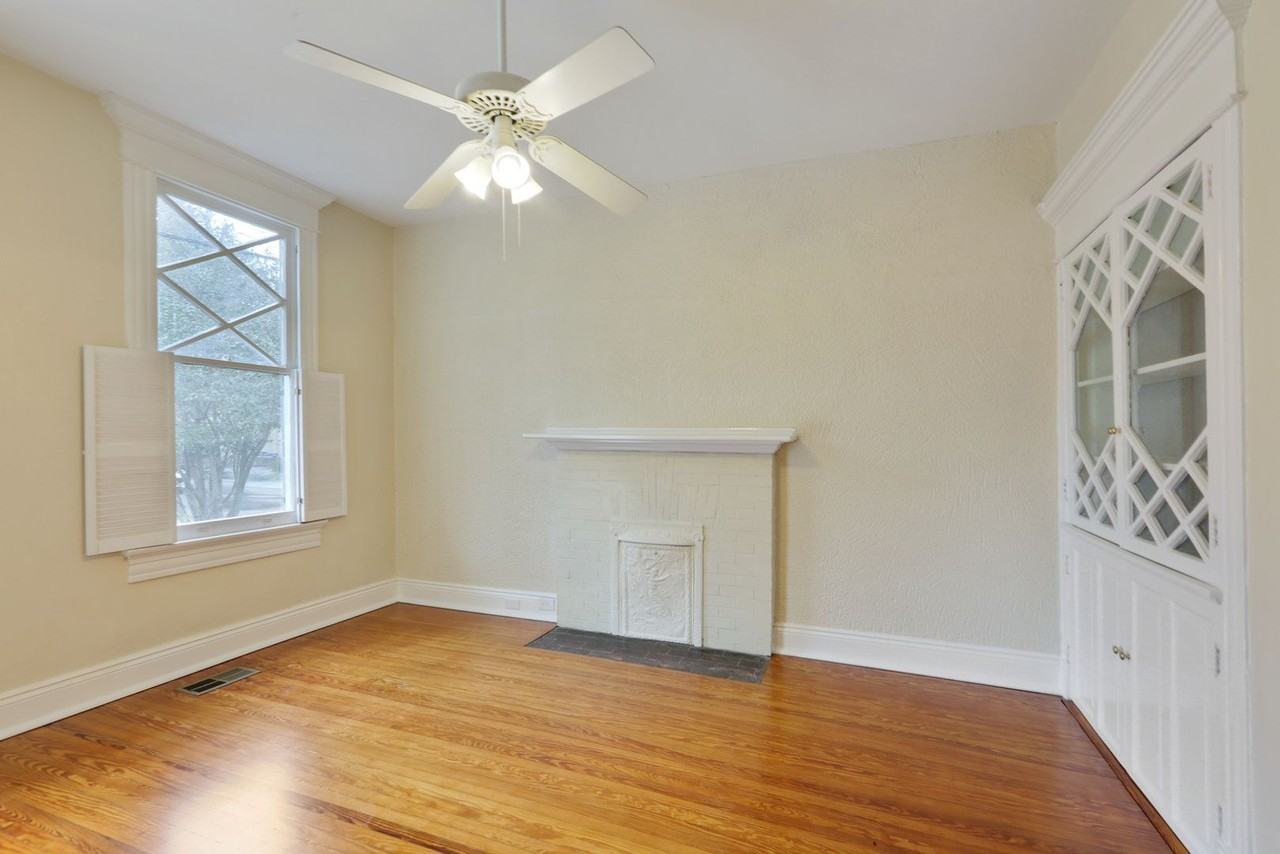 1037 Fern St - Photo 3 of 15