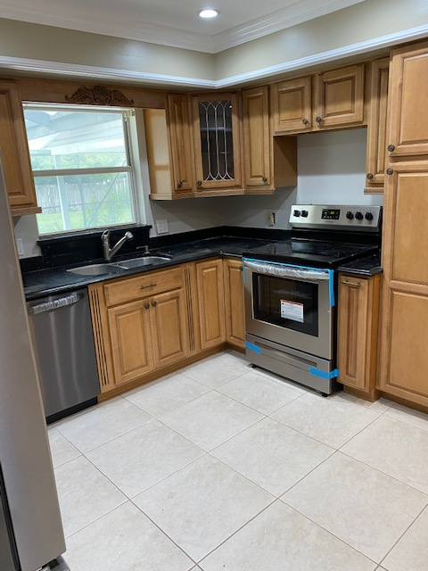 4285 Southeast 54th Street - Photo 4 of 14