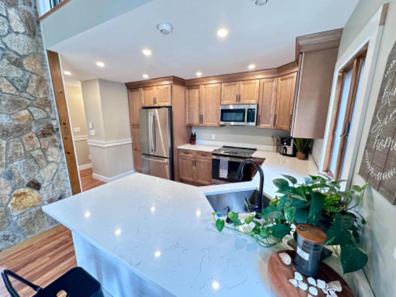 45 Manitoba Rd - Photo 3 of 15