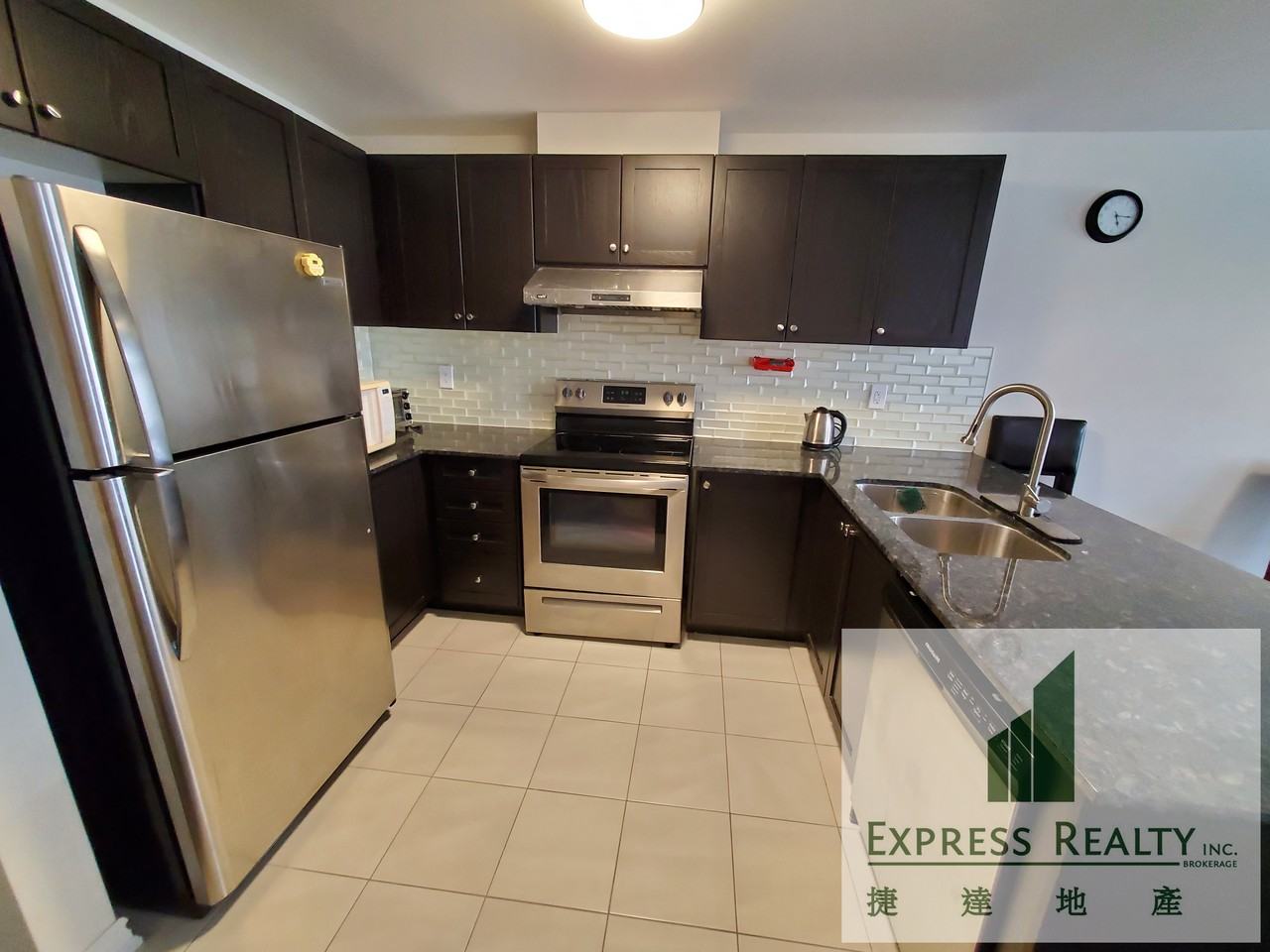 39 Drewry Avenue - Photo 2 of 21