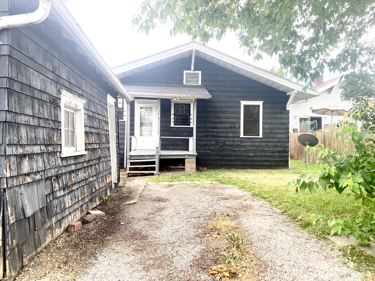 3015 11th St Sw #REAR - Photo 2 of 12