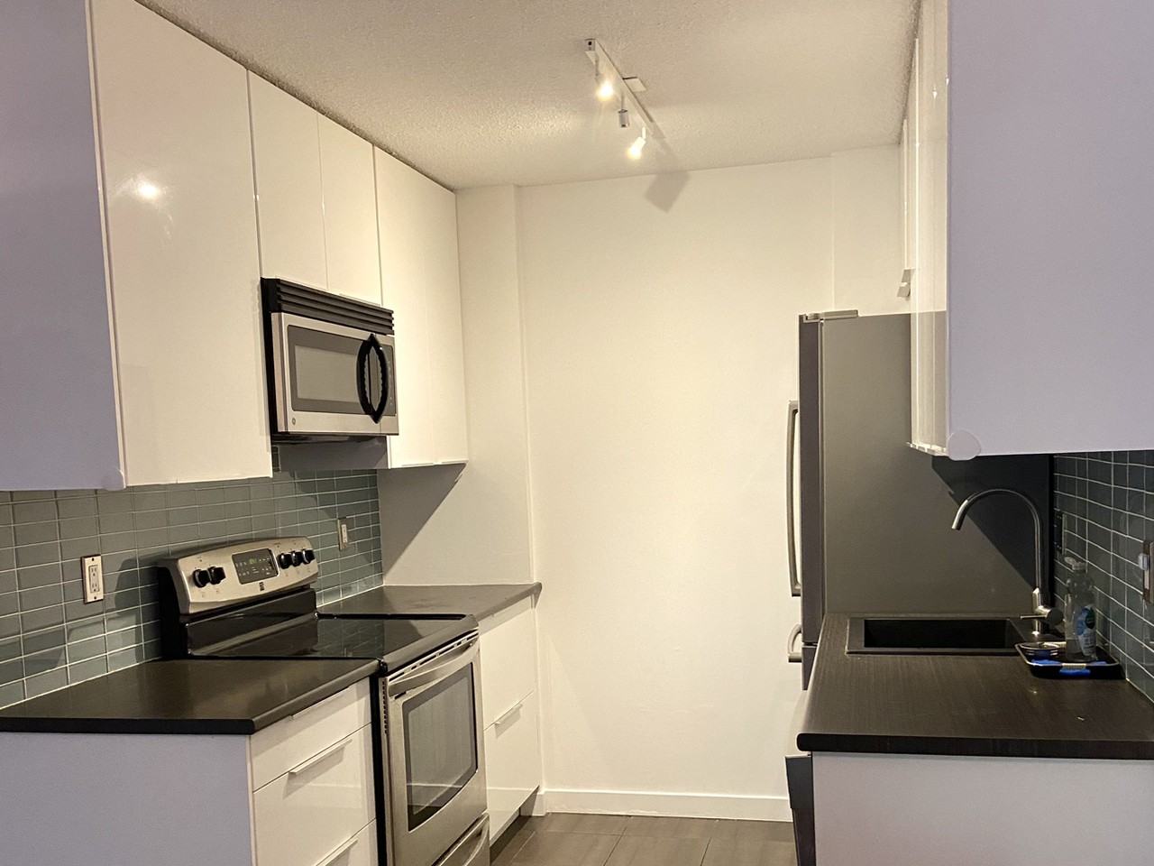 W 7th Ave - Photo 3 of 11