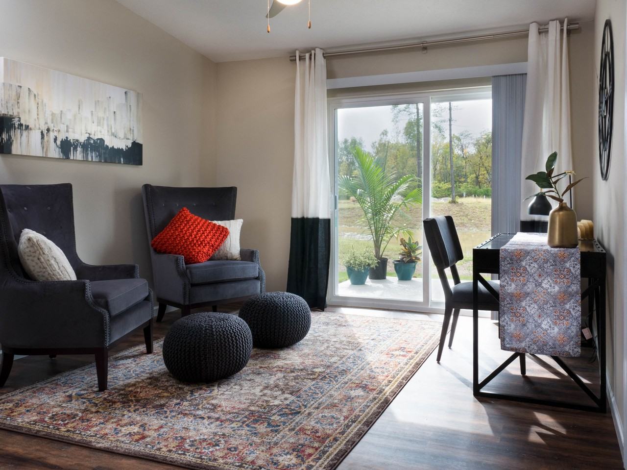 Redwood Brownsburg - Photo 5 of 11