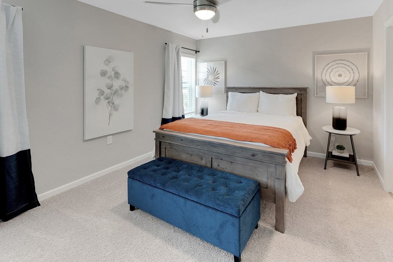 Redwood Whitestown - Photo 7 of 9