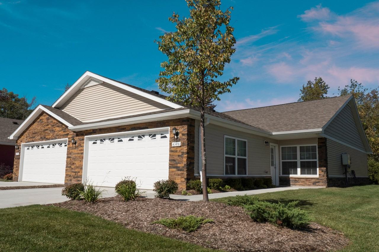 Redwood Noblesville Harewood Drive N - Photo 2 of 9