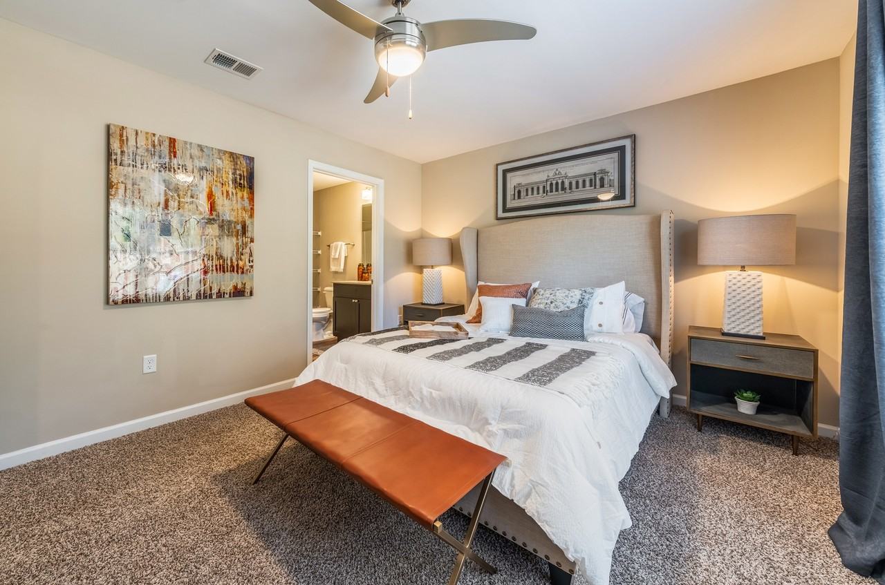 Redwood Concord - Photo 5 of 8