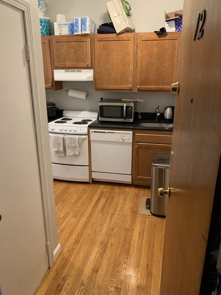 115 Salem St #12 - Photo 3 of 22