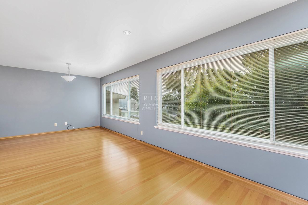 37 Crestmont Dr - Photo 4 of 38