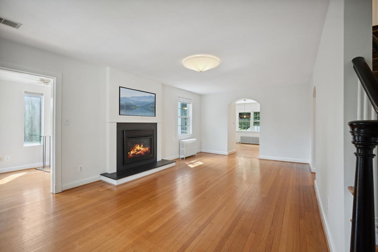 2612 Fordham Road - Photo 2 of 15