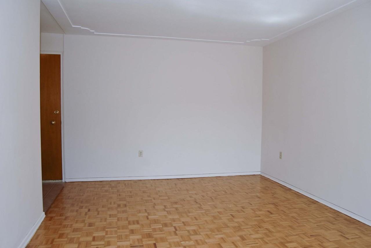 Village Green - Jefferson - Photo 3 of 8