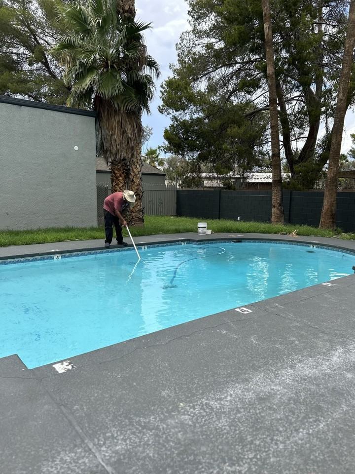 Buenas @ 1310 Apartments - Photo 3 of 13