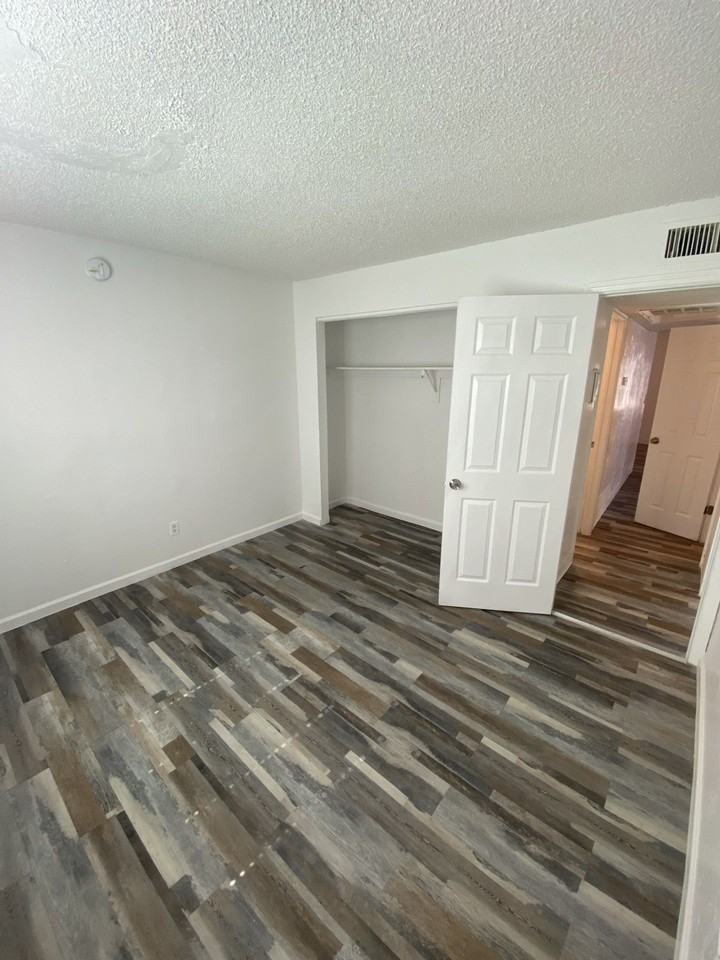 Buenas @ 1310 Apartments - Photo 7 of 13