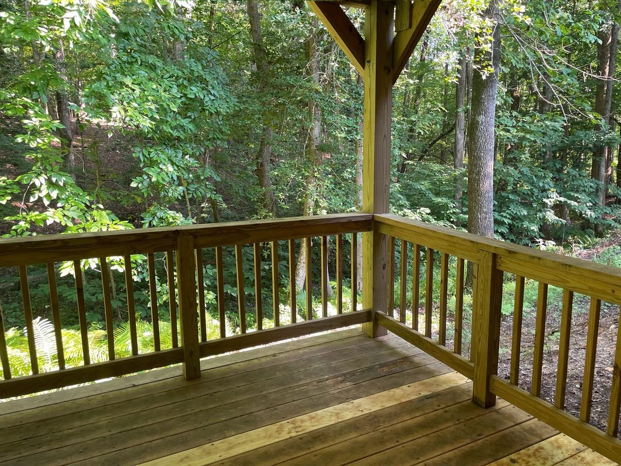 139 Albemarle Dr - Photo 6 of 18