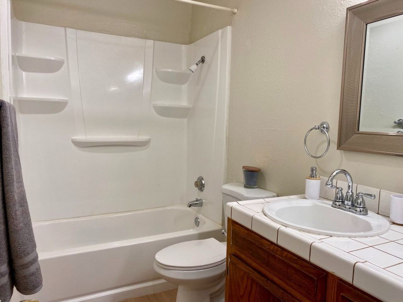 4311 Winona Ave - Photo 5 of 5