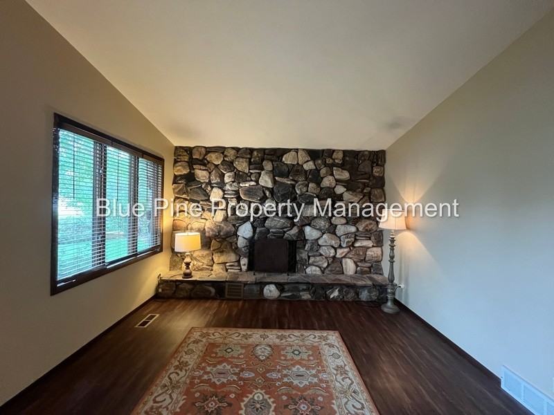 409 Ruth Ave #1 - Photo 3 of 27