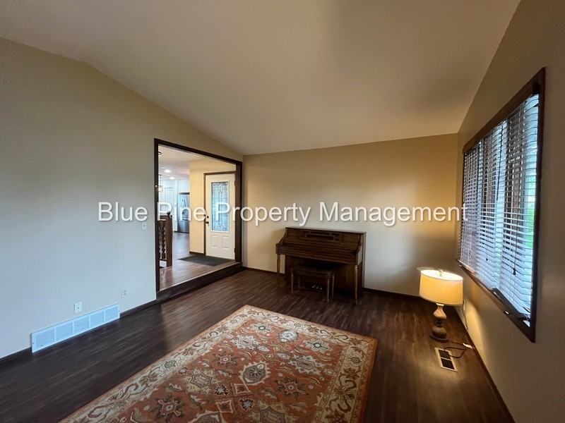 409 Ruth Ave #1 - Photo 4 of 27