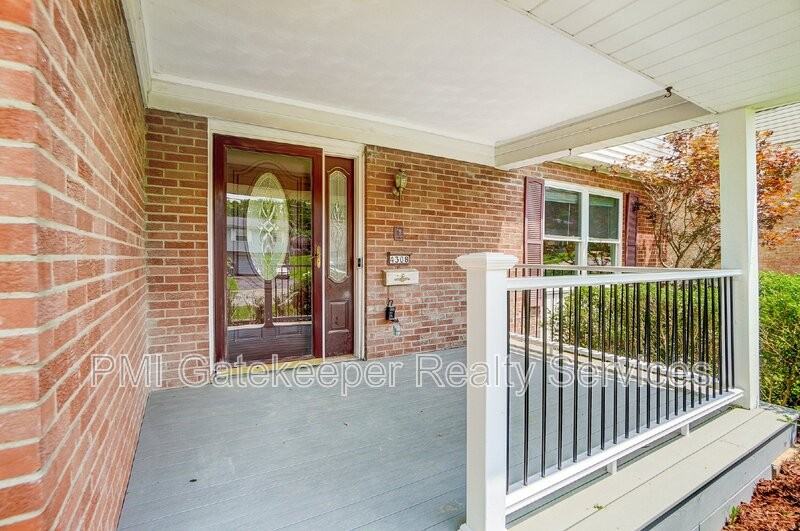 4308 Turf Ln - Photo 4 of 27