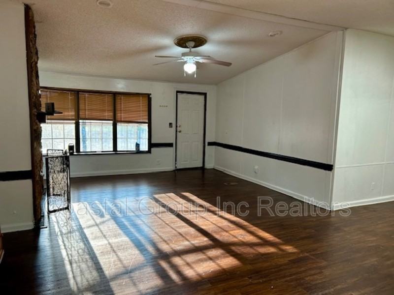 2897 W Gibbs Rd - Photo 3 of 17