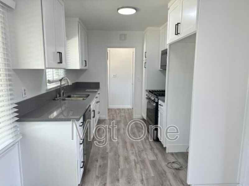 15191 Yorba Ave - Photo 2 of 22