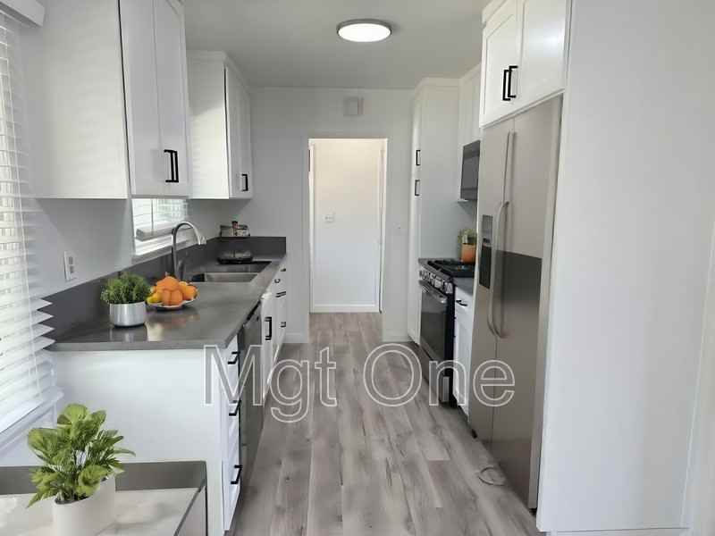 15191 Yorba Ave - Photo 3 of 22