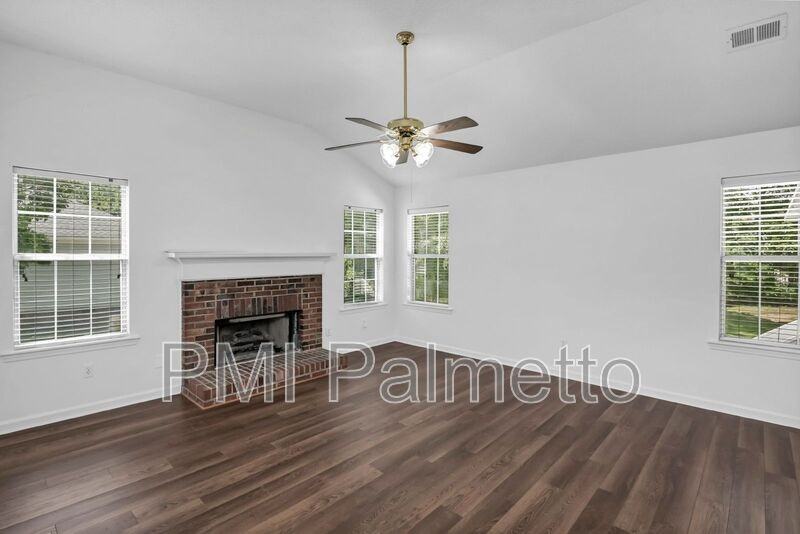 212 Brookstone Way - Photo 7 of 40