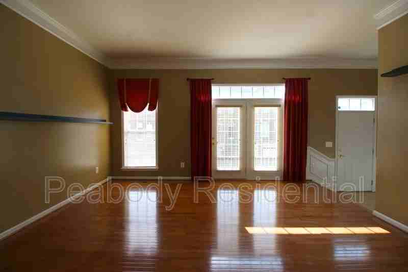 22063 Avonworth Sq - Photo 2 of 30