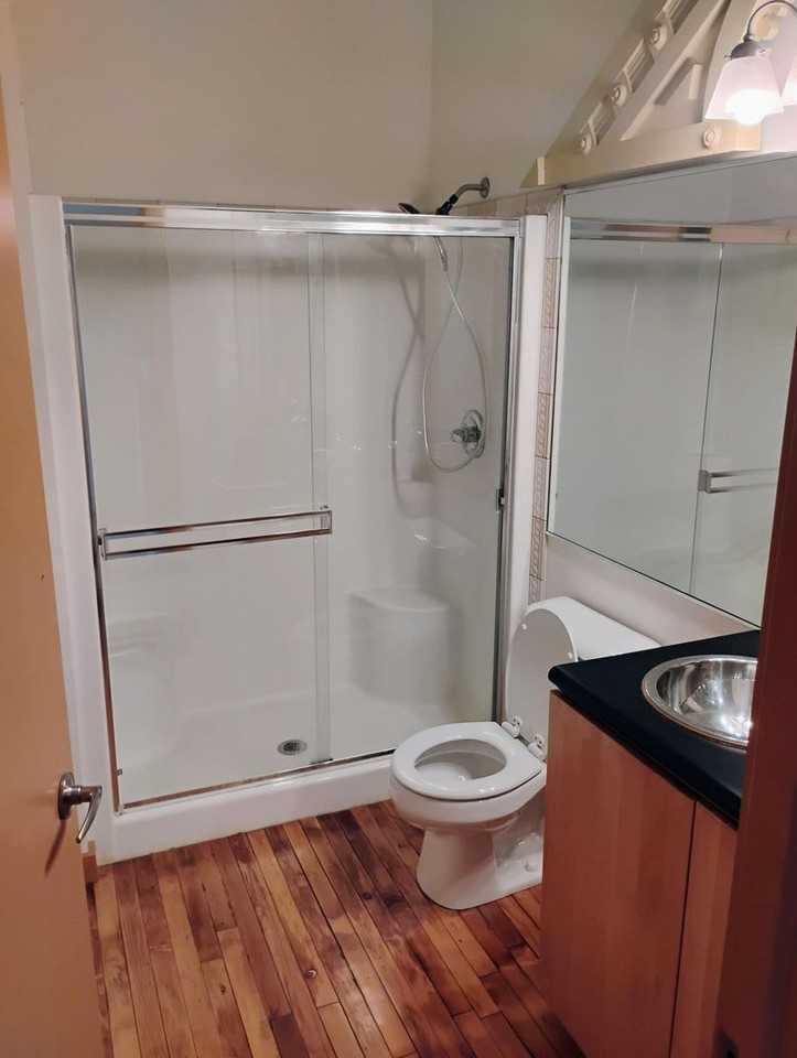 523 N Hickory St - Photo 6 of 19