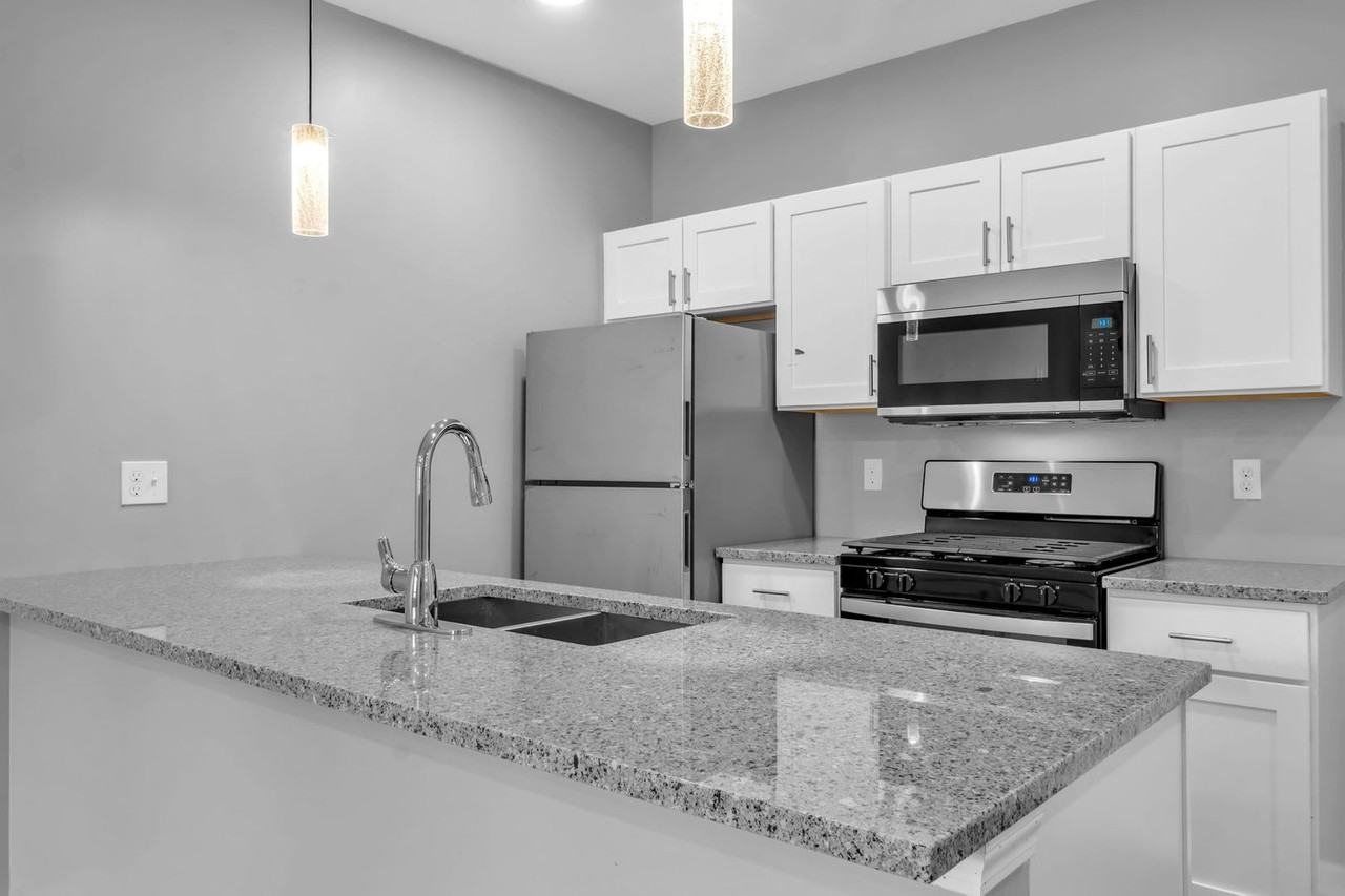 Creekview Court - Photo 6 of 20